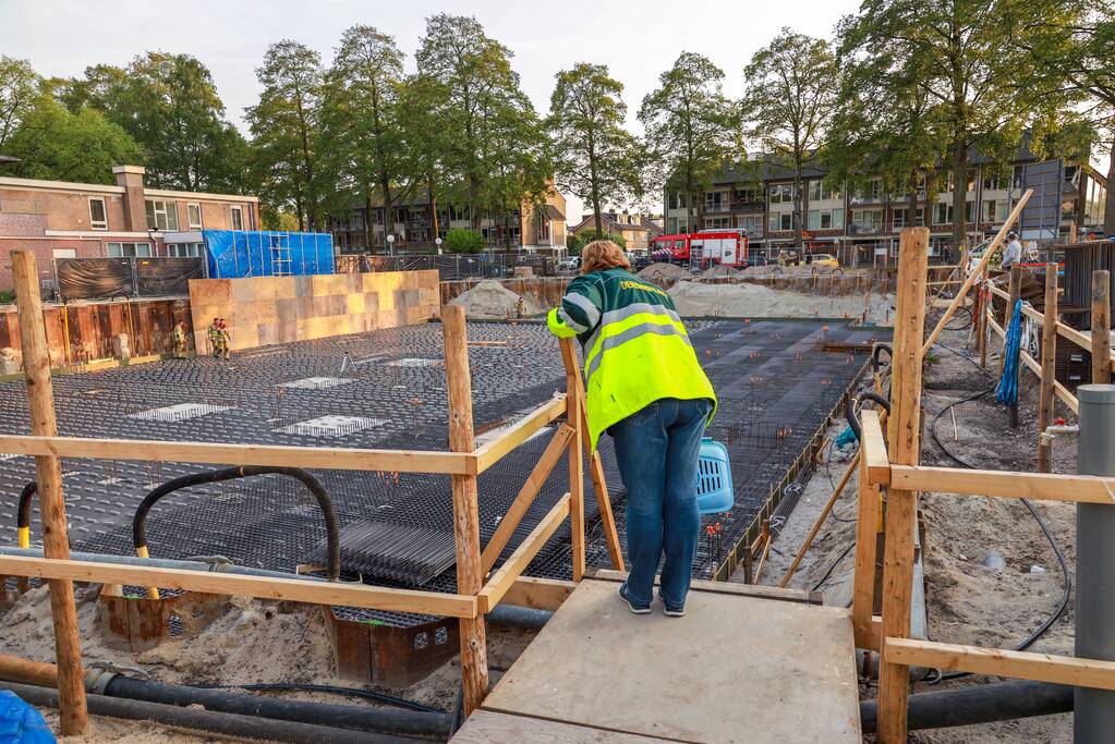 Zoekactie naar gevallen eendjes op bouwplaats