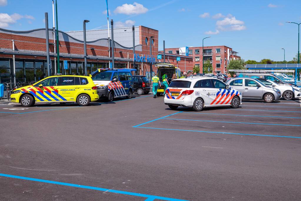 Automobiliste gewond op parkeerplaats