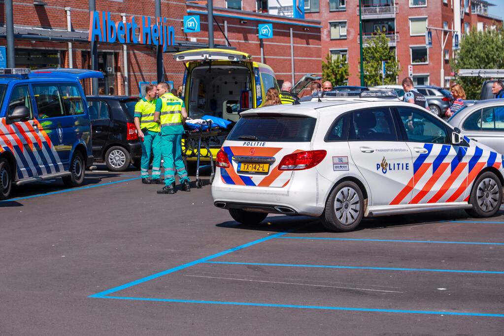 Automobiliste gewond op parkeerplaats