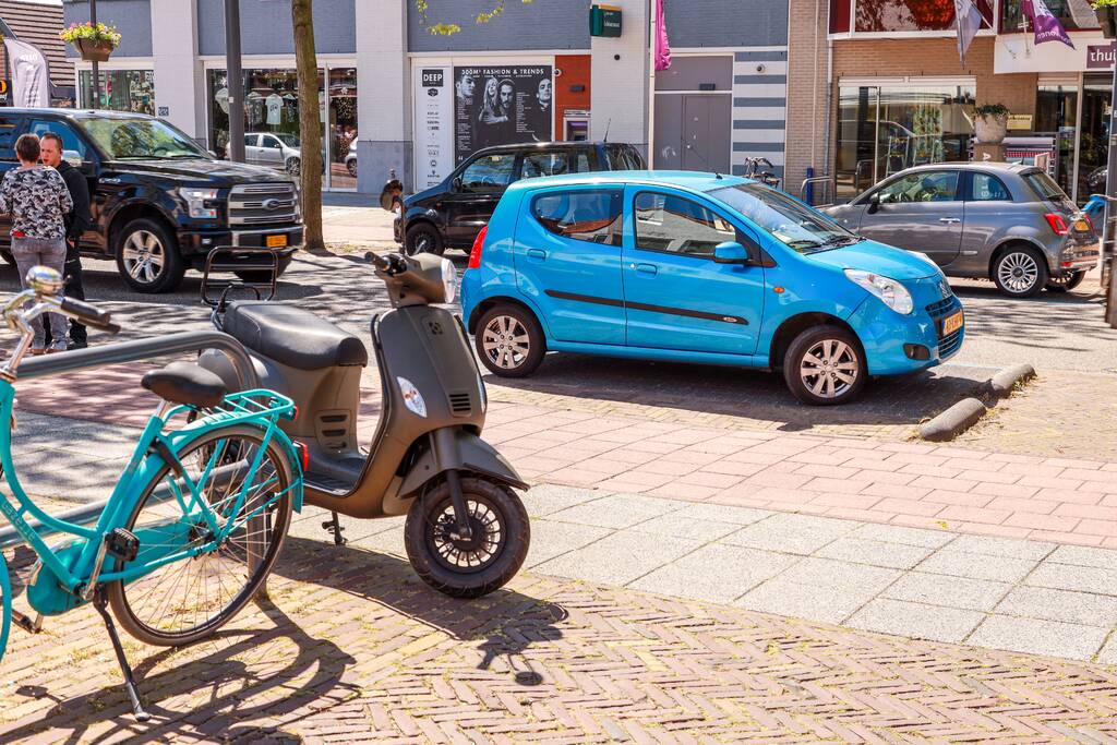 Jonge fietsster gewond na botsing met auto