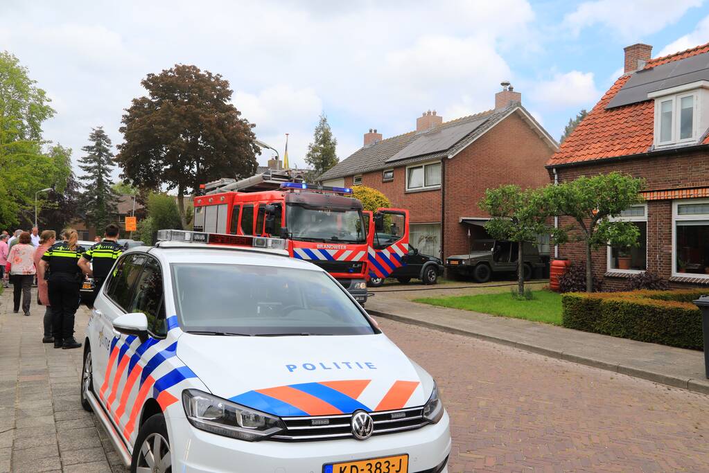 Veel rook bij brand in woning