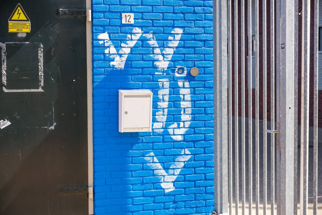 Transformatorhuisje Westmaas opnieuw beklad