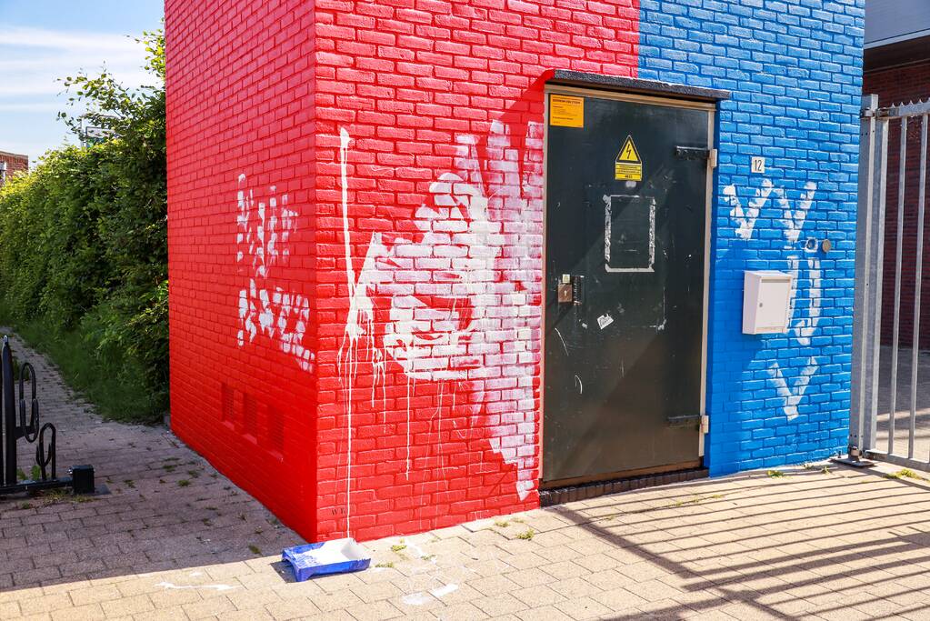 Transformatorhuisje Westmaas opnieuw beklad