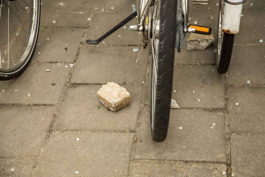 Getuigen gezocht vernieling fietsenstalling