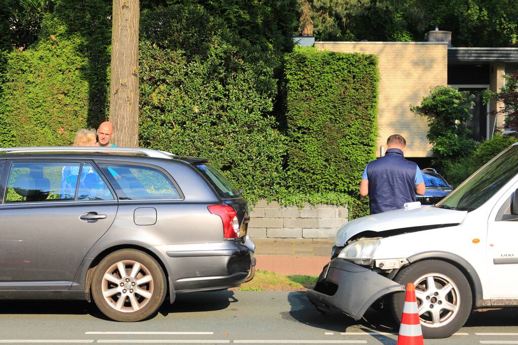 Veel schade bij kop-staart botsing