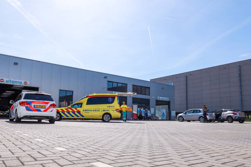 Hoogzwangere vrouw aangereden