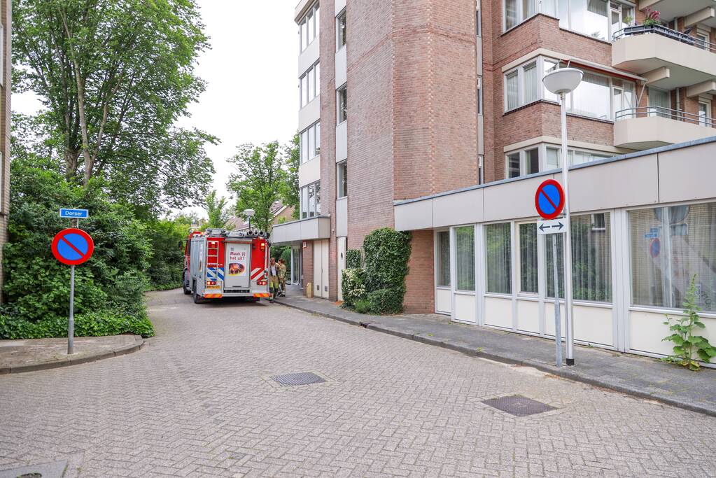Verdieping blank door waterlek in woning