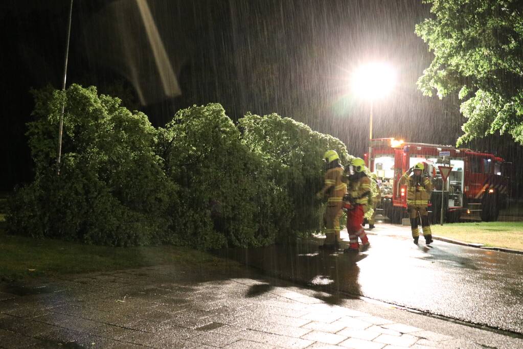 Veel stormschades in midden Nederland