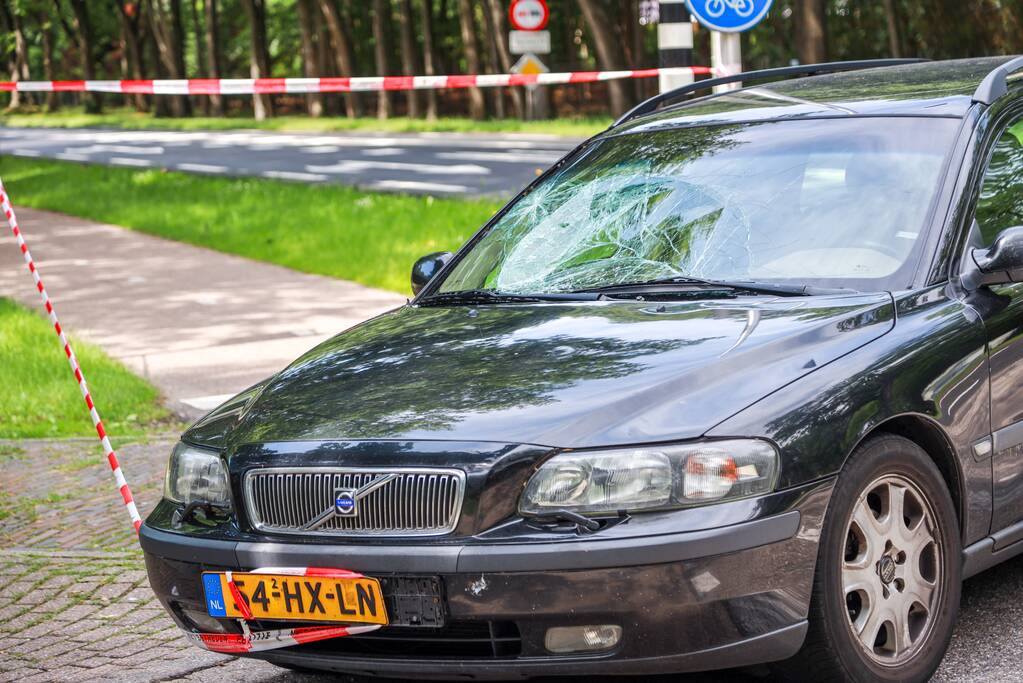 Overstekende fietser aangereden