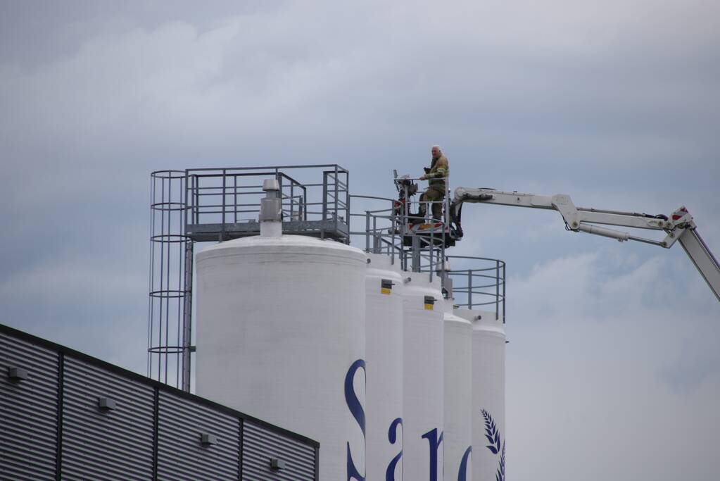 Bedrijfspand SanoRice ontruimd door brand