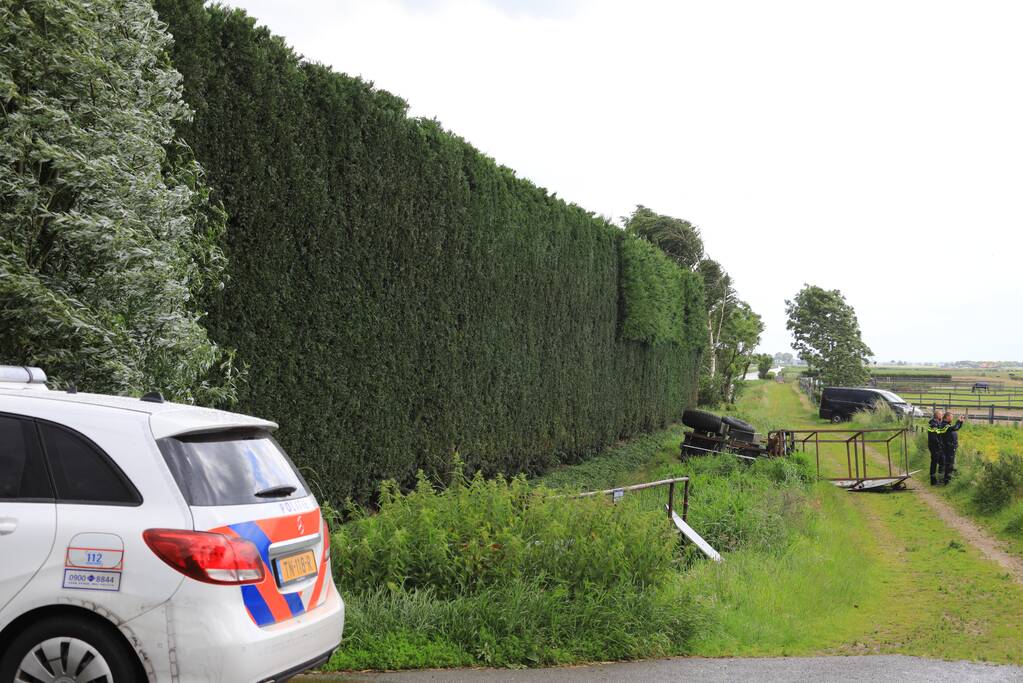 Persoon ernstig gewond bij snoeiwerkzaamheden