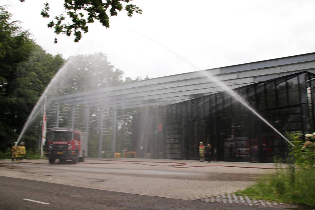 Herdenking omgekomen brandweerlieden bij kazerne Maarsbergen