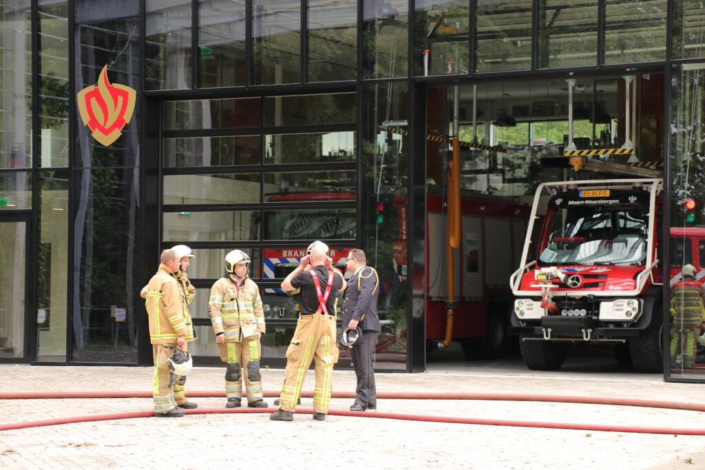 Herdenking omgekomen brandweerlieden bij kazerne Maarsbergen