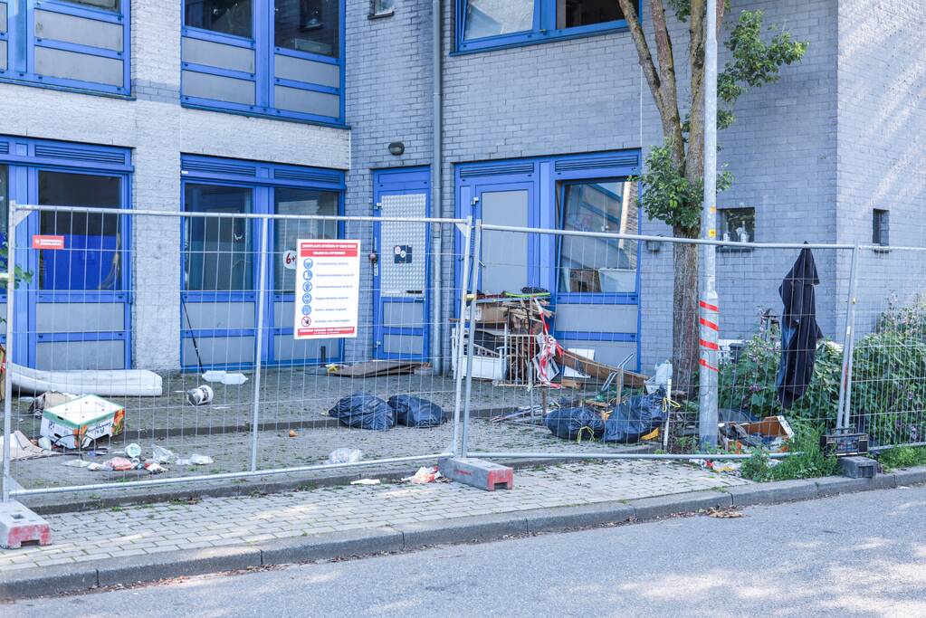 Veel troep achtergebleven na ontruiming kraakpand