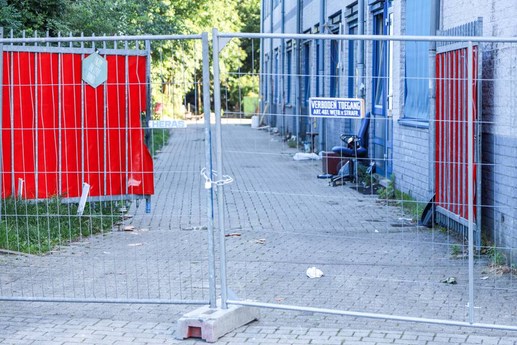 Veel troep achtergebleven na ontruiming kraakpand