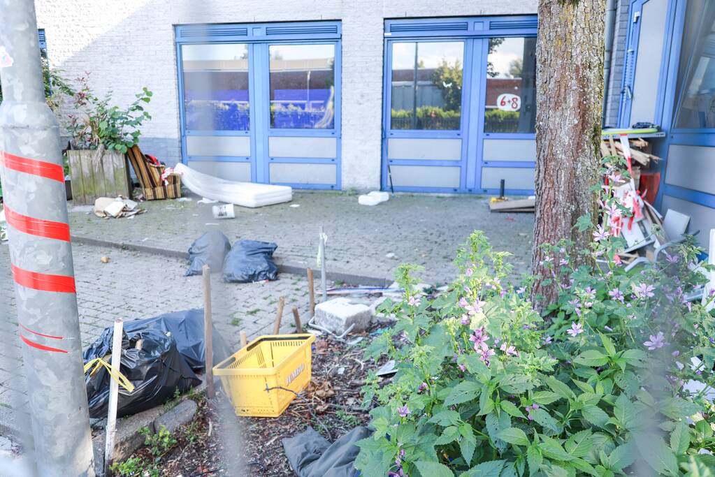 Veel troep achtergebleven na ontruiming kraakpand