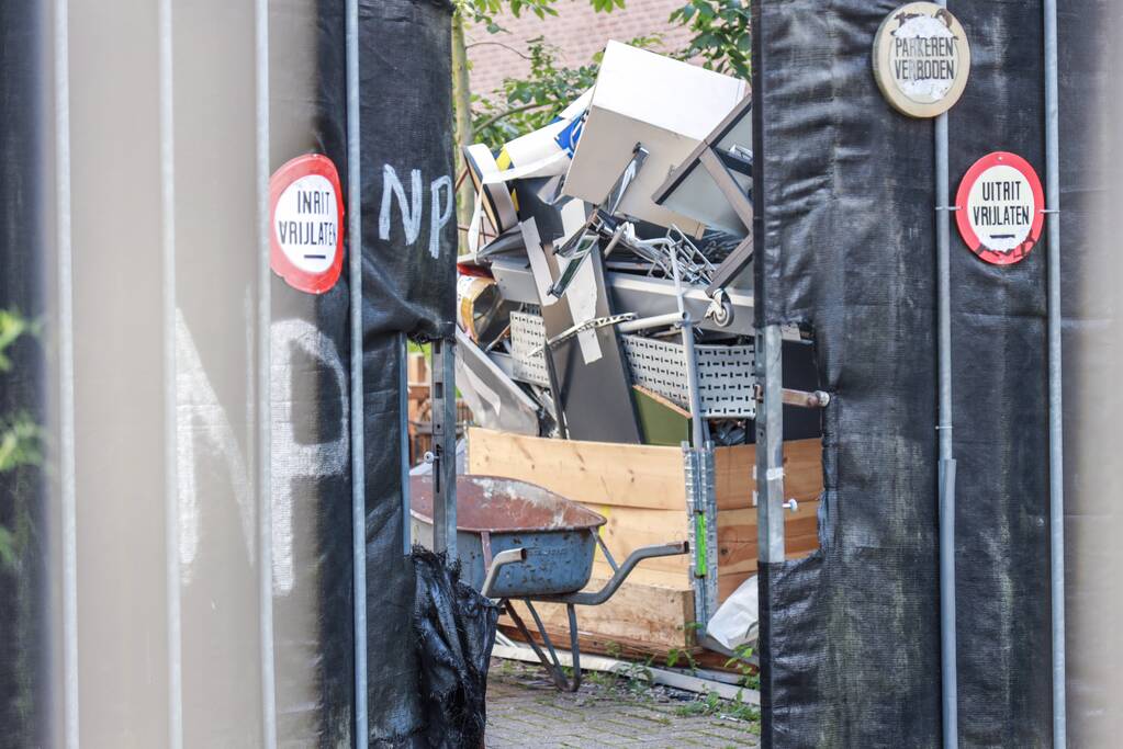 Veel troep achtergebleven na ontruiming kraakpand