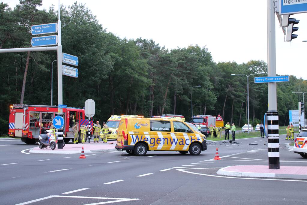 Zeer ernstige ongeval tussen twee voertuigen