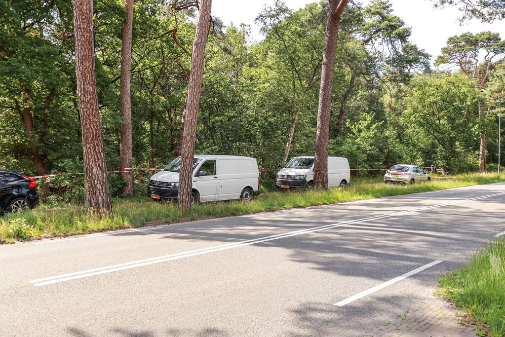 Stoffelijk overschot aangetroffen in bos