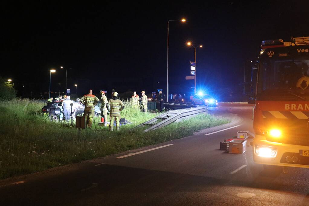 Bestuurder zwaargewond na lancering