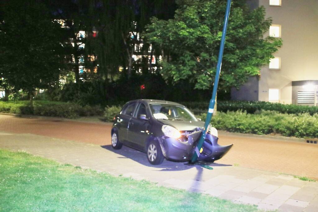 Auto total loss na uitwijkmanoeuvre