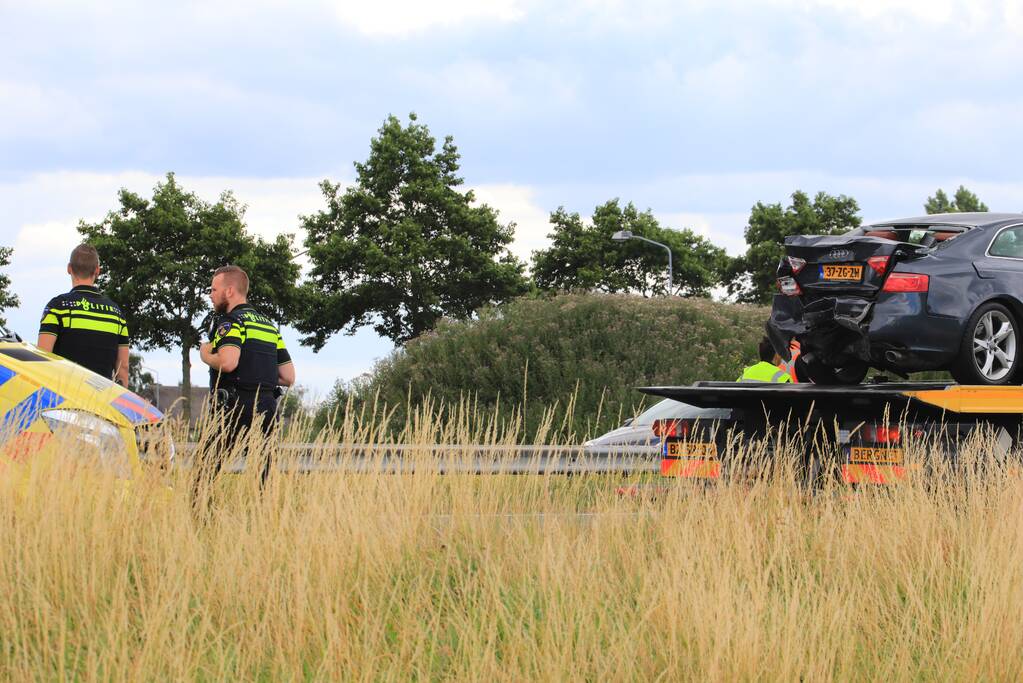 Snelweg afgesloten na ongeval