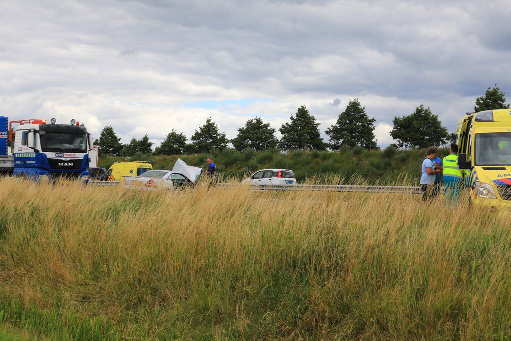 Snelweg afgesloten na ongeval