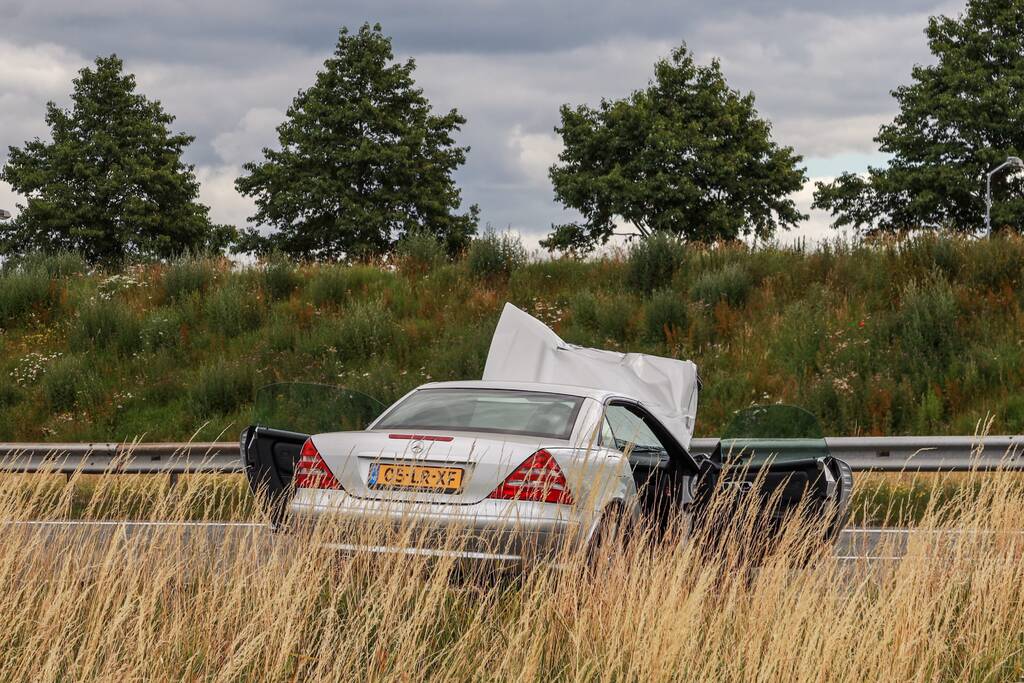 Snelweg afgesloten na ongeval