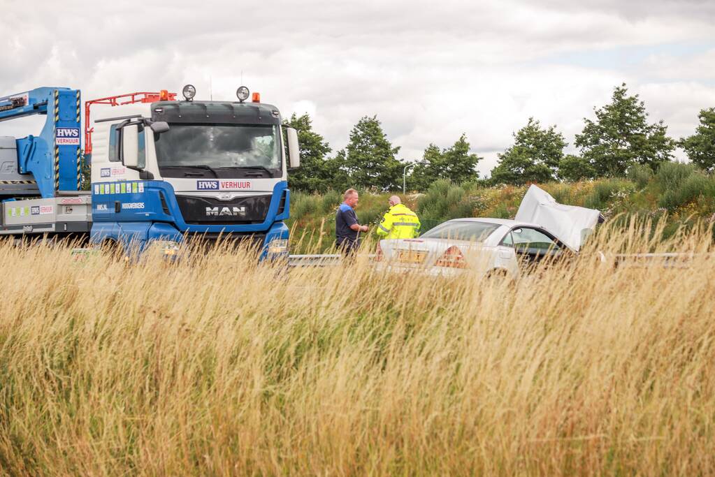 Snelweg afgesloten na ongeval