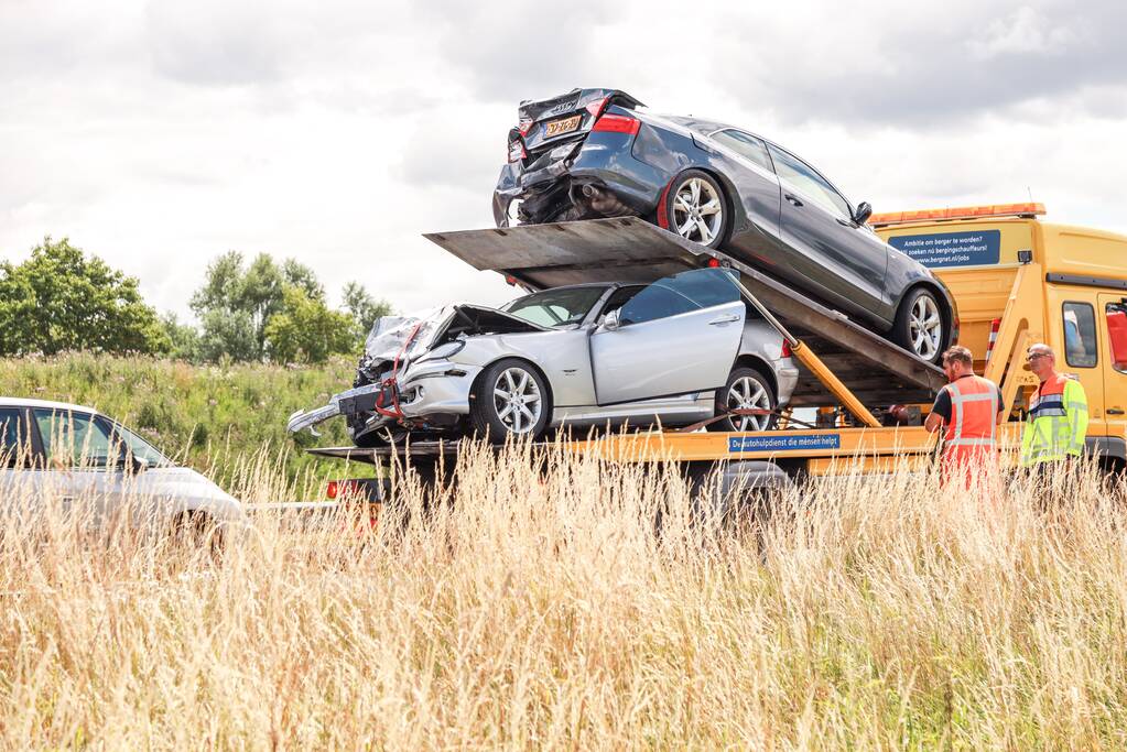 Snelweg afgesloten na ongeval