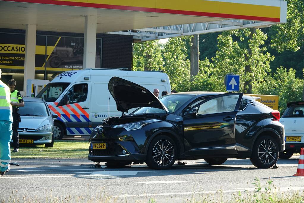 Vier gewonden bij aanrijding
