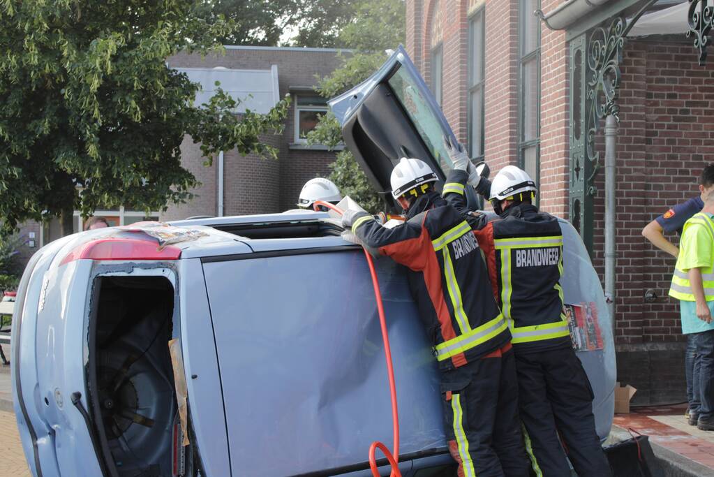 Grote brandweeroefening