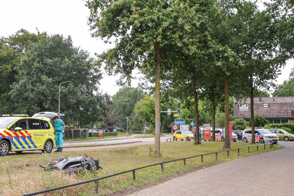 Motorrijder gewond na aanrijding met auto