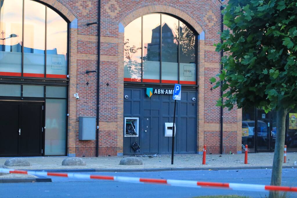 Plofkraak ABN AMRO pinautomaat