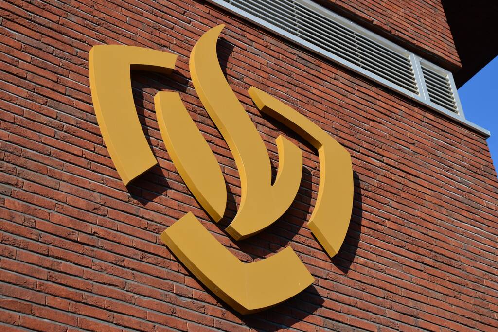 Man overleden na val in het water