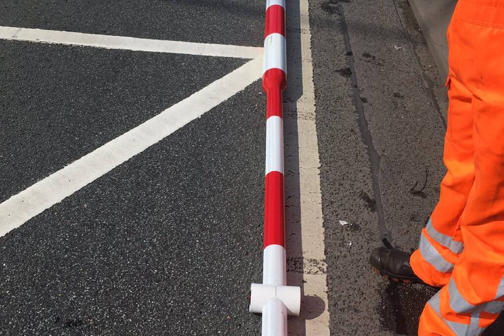 Slagboom Merwedebrug aangereden