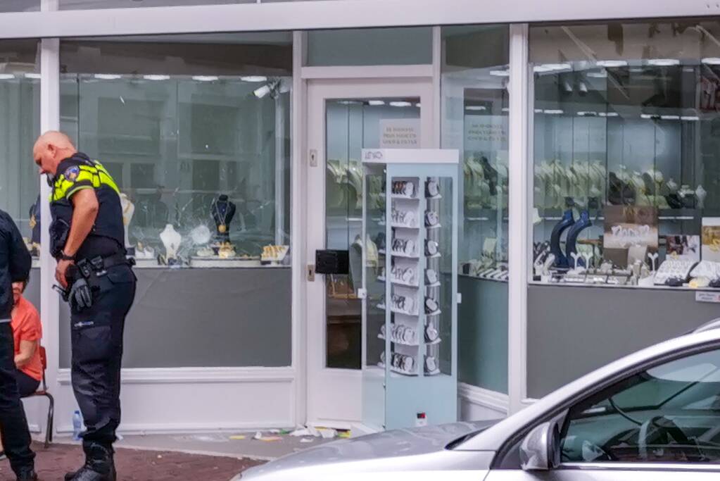 Twee verdachten opgepakt na overval juwelier