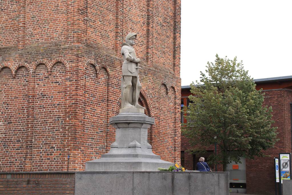 Sterfdag nationale held Jan van Schaffelaar