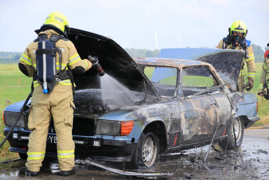 Oldtimer verwoest door brand