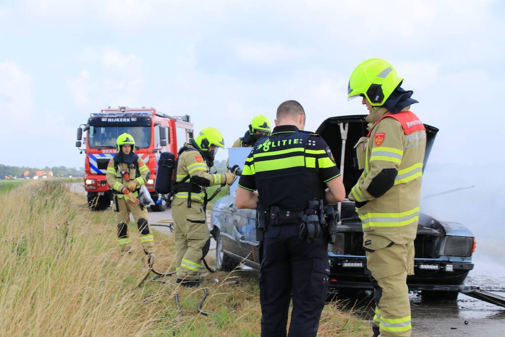 Oldtimer verwoest door brand