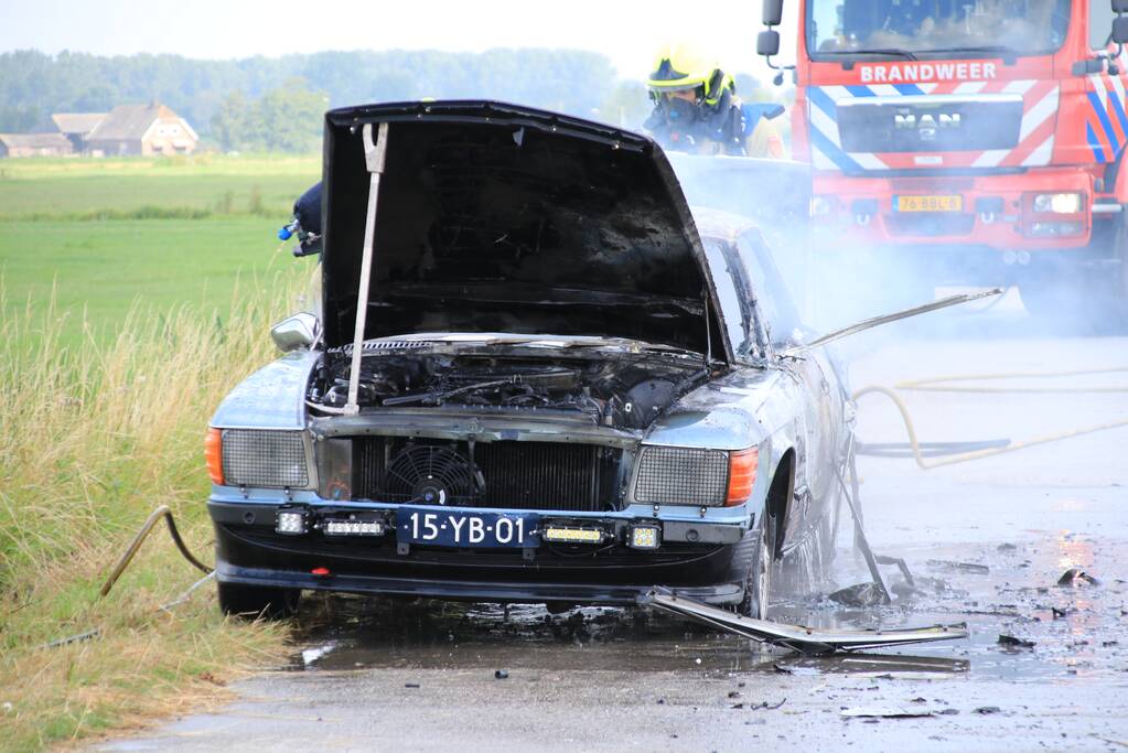 Oldtimer verwoest door brand