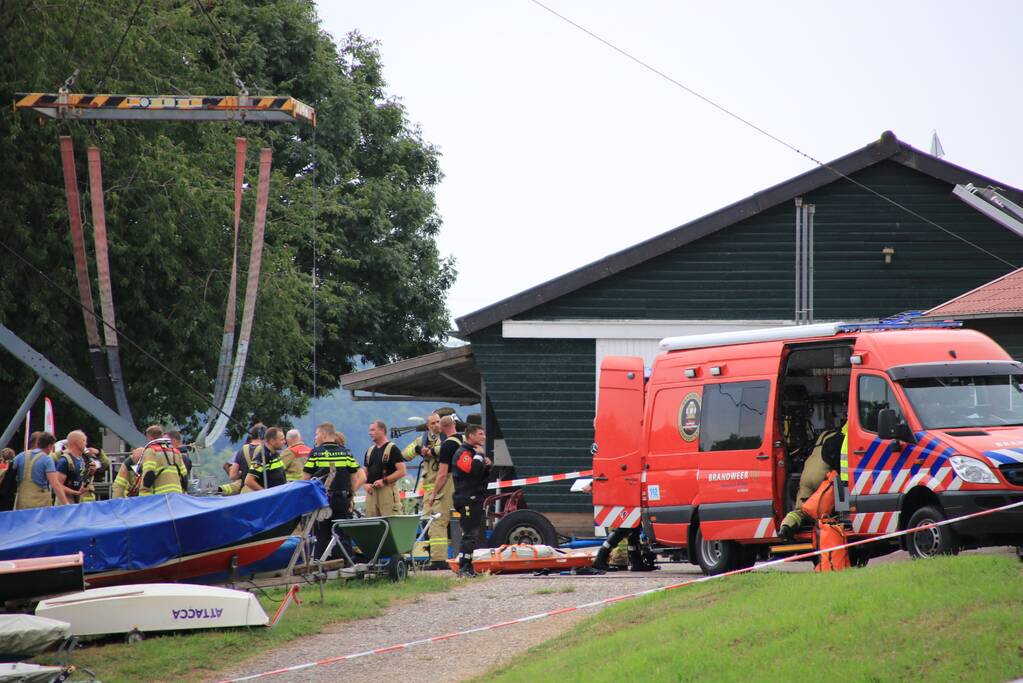 Twee boten in brand, Ã©Ã©n persoon overleden