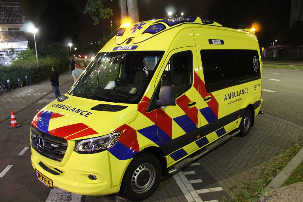 Twee personen ademen rook in bij brand in flat