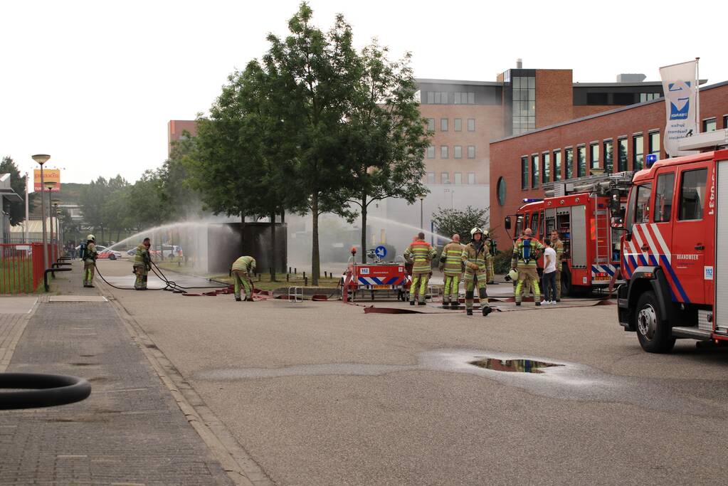Veel rook bij brand stroomhuis