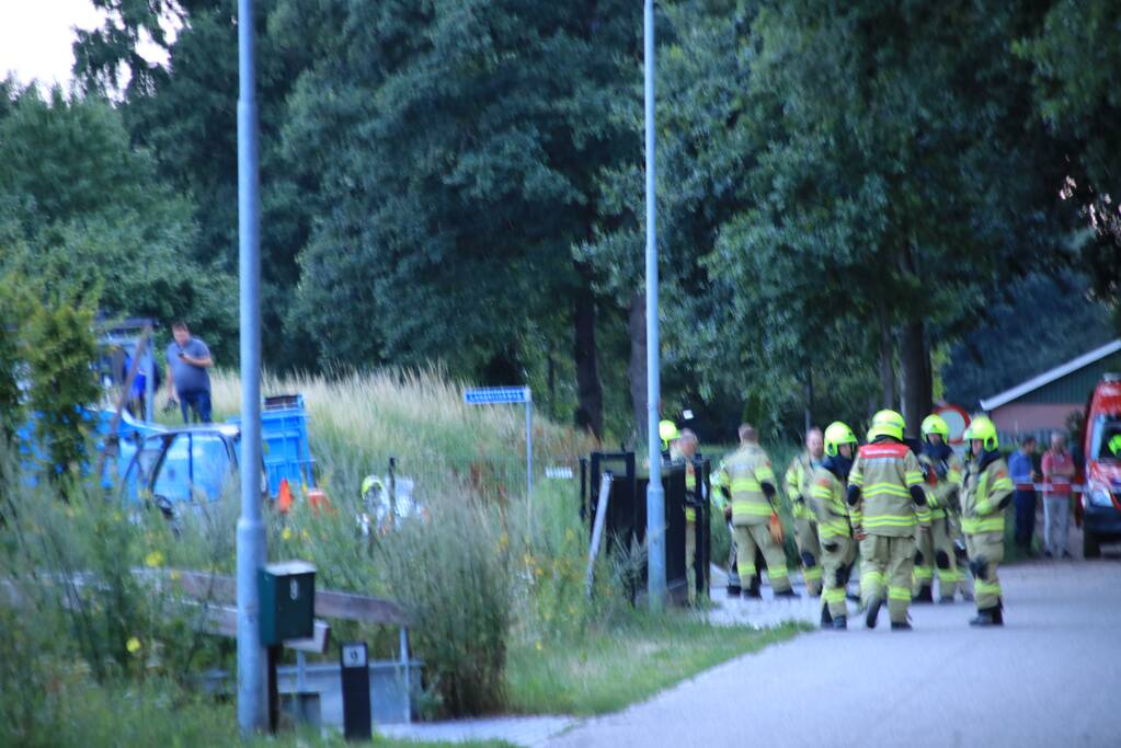 Vrachtwagen trailer vol drugs benodigdheden aangetroffen