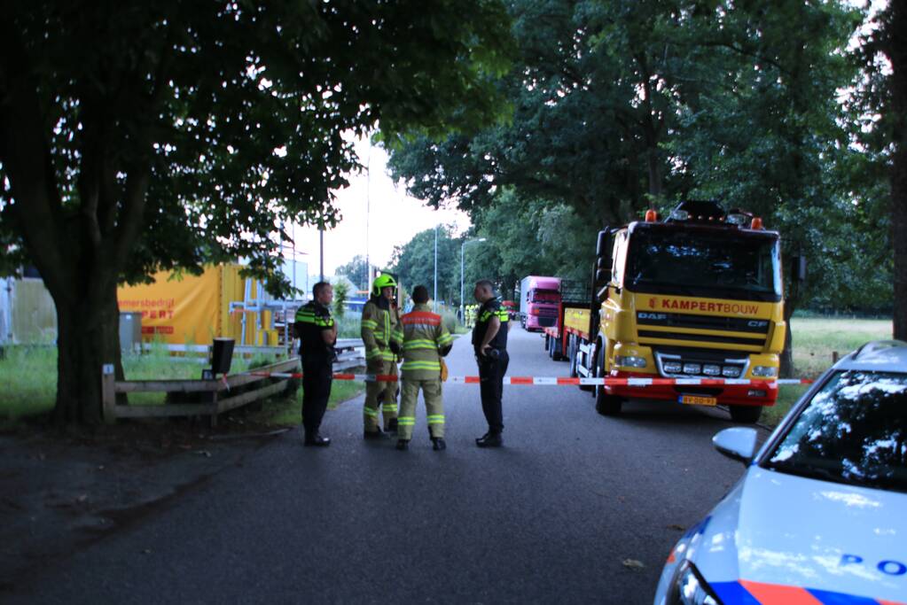 Vrachtwagen trailer vol drugs benodigdheden aangetroffen