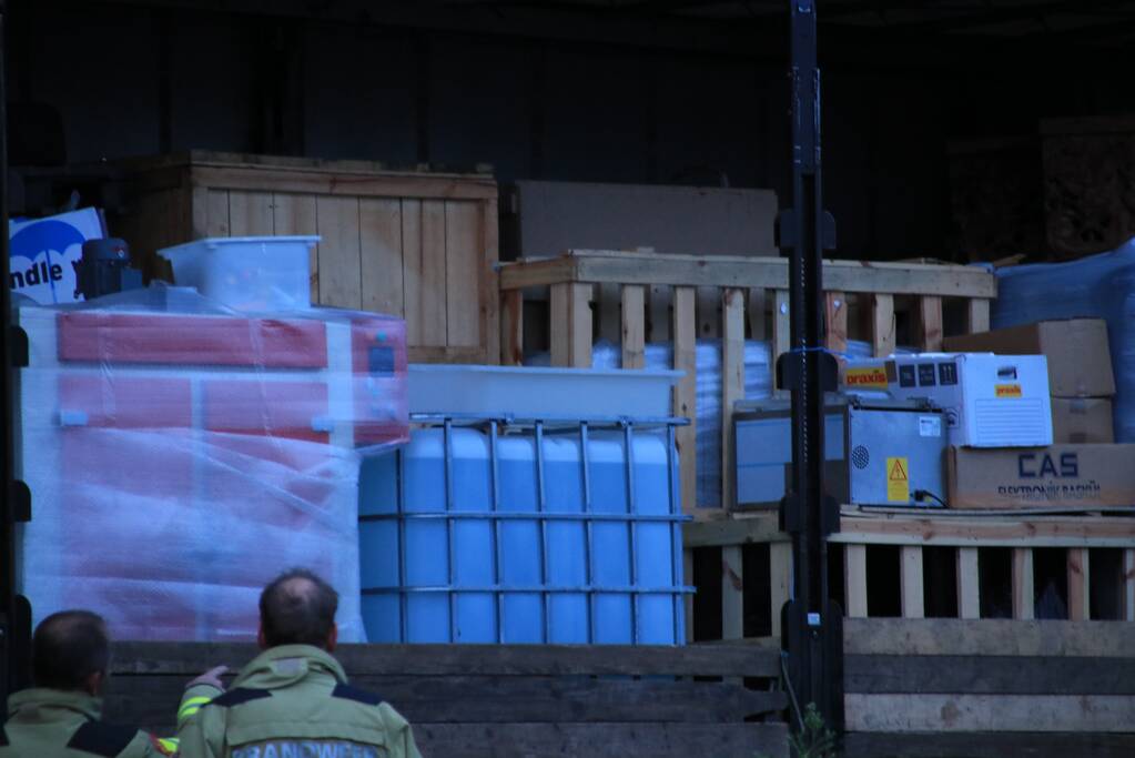 Vrachtwagen trailer vol drugs benodigdheden aangetroffen