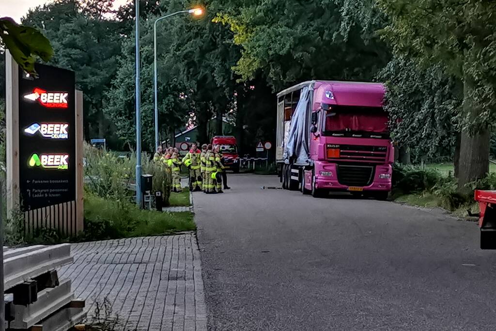 Vrachtwagen trailer vol drugs benodigdheden aangetroffen