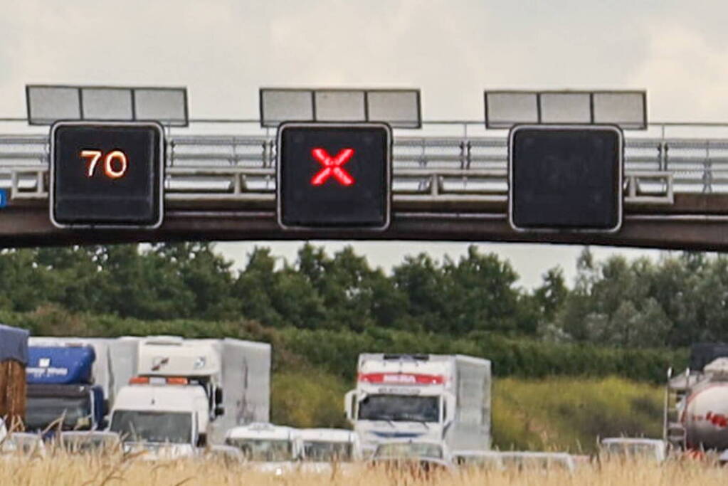 Automobilisten negeren massaal rode kruizen op A4