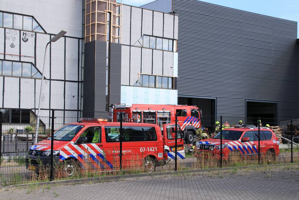 Zoutzuur afsluiter afgebroken in bedrijfshal
